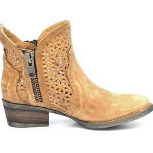 Corral Circle G  Laser Flower Bohemian Cutout Shortie Boots Size 8
